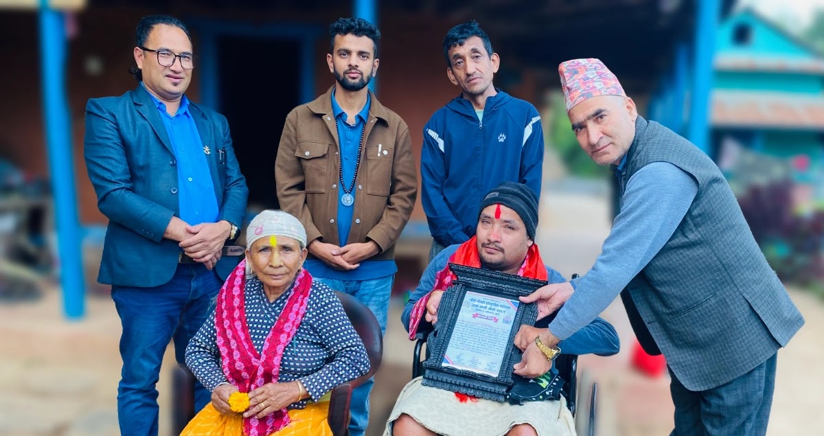 सम्मानले दिलाएको खुसी र अनुपस्थितिको पीडा